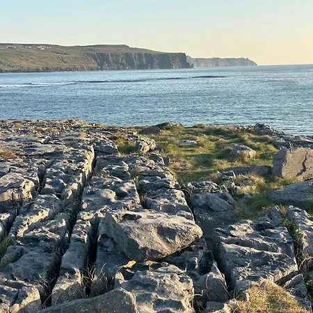 Village Gæstehus Doolin